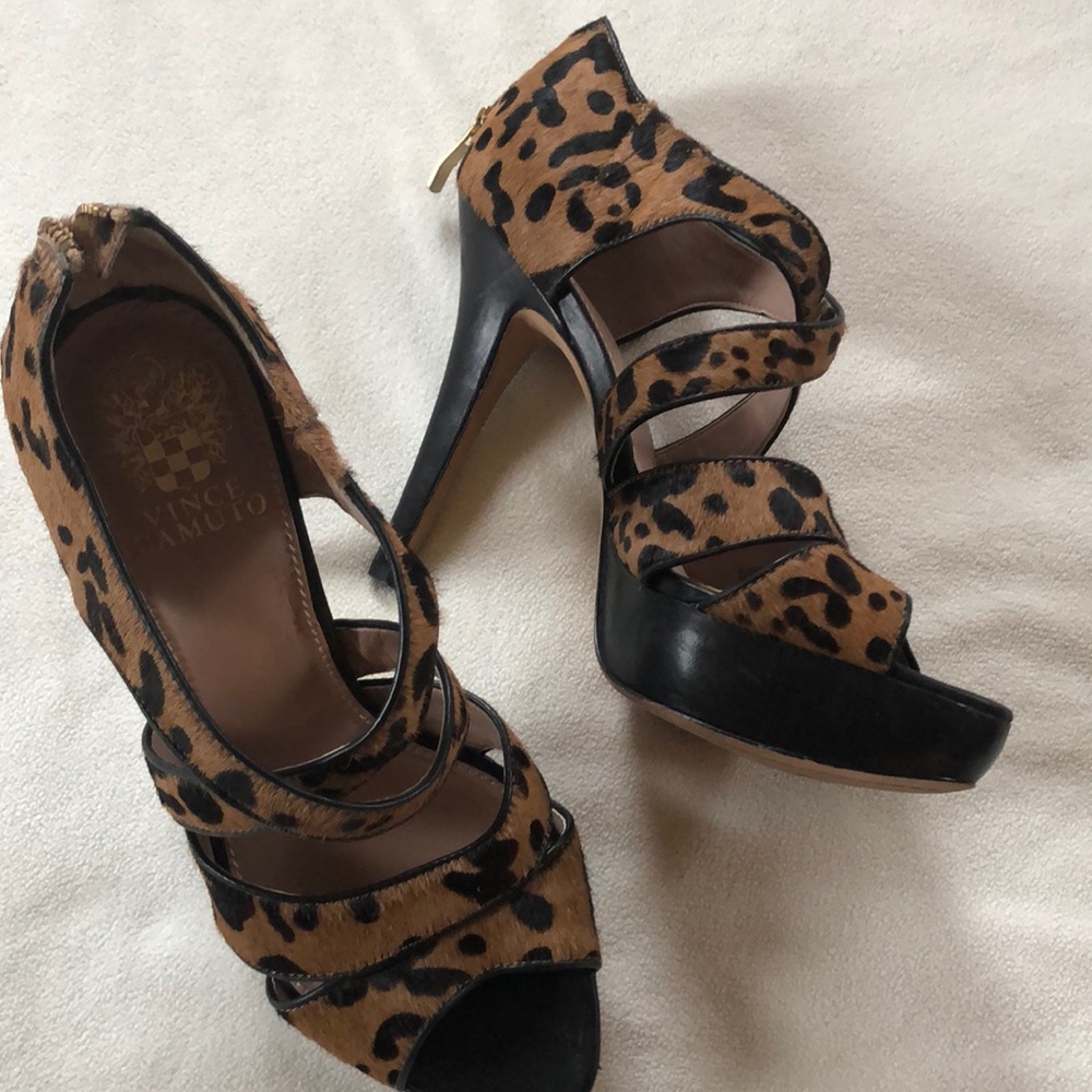 Vince Camuto  Sandals